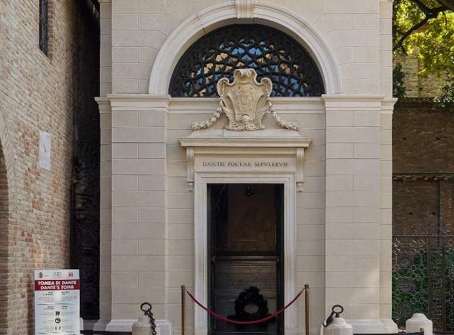 Tomba di Dante Ravenna